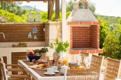Villa Ariel-A cozy Mediterranean Retreat in Lefkada!