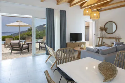 Villa Ariel-A cozy Mediterranean Retreat in Lefkada!