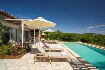 Villa Ariel-A cozy Mediterranean Retreat in Lefkada!