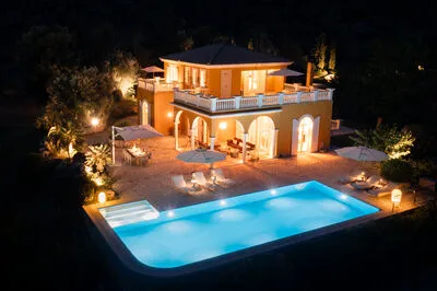 Kronos Estate 5 star luxury villas. Where you can hear the silence
