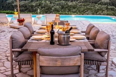 Kronos Estate 5 star luxury villas. Where you can hear the silence