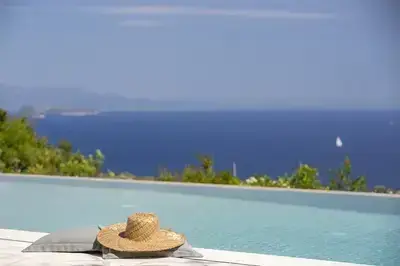 Villa Koumaria - Secluded Elegance with Amazing Sea Views & Infinity Pool