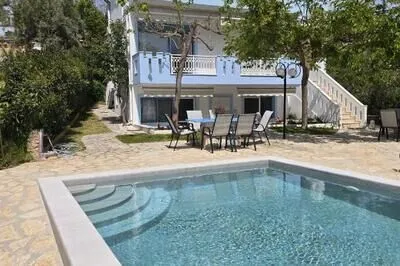 Villa Garden and Sea-200m away from Ligia beach