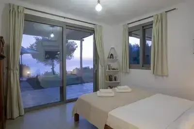 Villa Mirtes with breathtaking sea view,close to Porto Katsiki and Egremni 