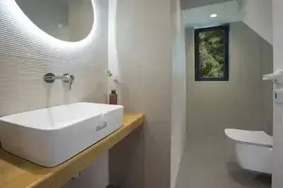 Peaceful Cosy Modern villa w/t private pool,close to town & beach