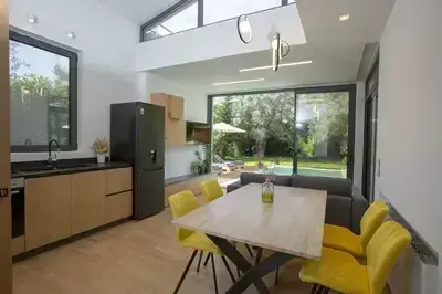 Peaceful Cosy Modern villa w/t private pool,close to town & beach