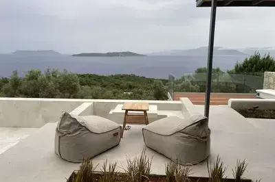 Chic contemporary brand new villa Cloud Nine w/t panoramic seaviews