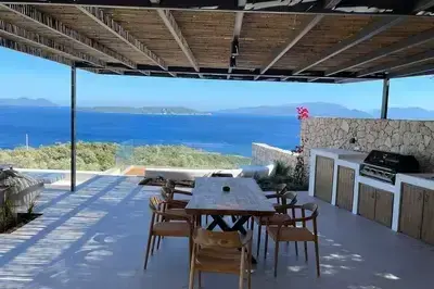 Chic contemporary brand new villa Cloud Nine w/t panoramic seaviews