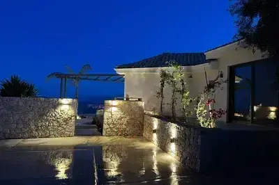 Chic contemporary brand new villa Cloud Nine w/t panoramic seaviews