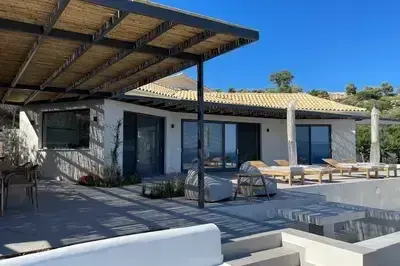 Chic contemporary brand new villa Cloud Nine w/t panoramic seaviews