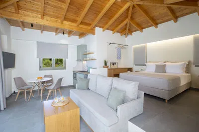 Veramente Luxury Villa V with Sea View, BBQ & a private salt water pool