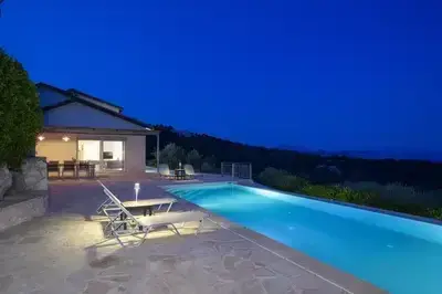 Villa Lefki full of natural light, very spacious villa with infinity pool