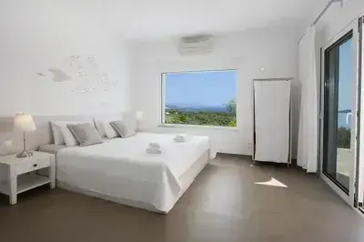 Villa Lefki full of natural light, very spacious villa with infinity pool