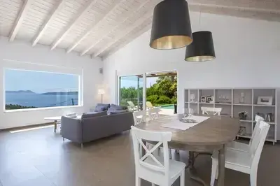 Villa Lefki full of natural light, very spacious villa with infinity pool