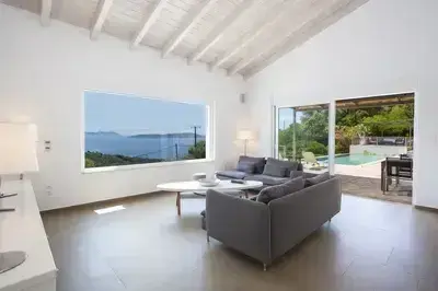 Villa Lefki full of natural light, very spacious villa with infinity pool