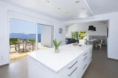 Villa Lefki full of natural light, very spacious villa with infinity pool