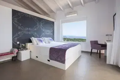 Villa Lefki full of natural light, very spacious villa with infinity pool