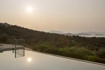 Villa Lefki full of natural light, very spacious villa with infinity pool