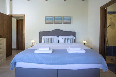 Villa Anlys-A charming stone-built villa with stunning view!