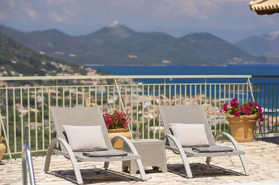 Villa Anlys-A charming stone-built villa with stunning view!