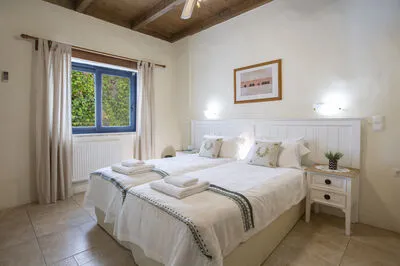 Villa Anlys-A charming stone-built villa with stunning view!