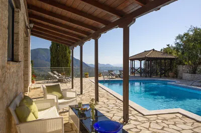 Villa Anlys-A charming stone-built villa with stunning view!