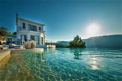 Unfussy sea view and mountain view from every corner in Katouna