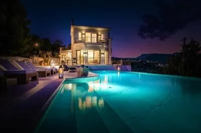 Unfussy sea view and mountain view from every corner in Katouna