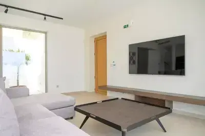 Blue Breeze brand new luxury villa with Infinity Pool & Stunning Sea View 