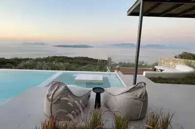 Chic contemporary brand new villa Cloud Nine w/t panoramic seaviews