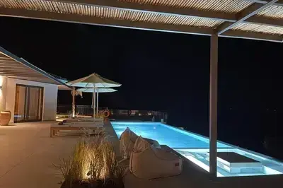 Chic contemporary brand new villa Cloud Nine w/t panoramic seaviews