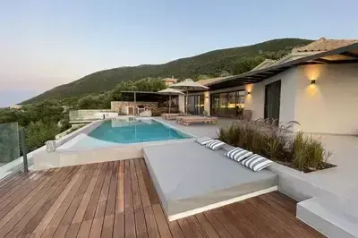 Chic contemporary brand new villa Cloud Nine w/t panoramic seaviews