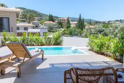 Stylish Residence in Crystal Waters, Nikiana