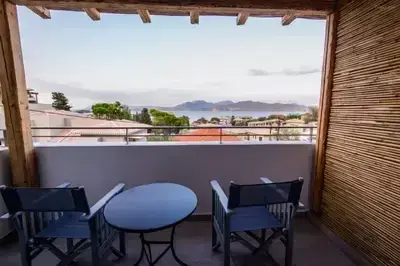 Stylish Residence in Crystal Waters, Nikiana