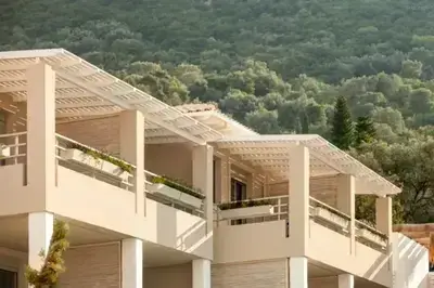 Stylish Residence in Crystal Waters, Nikiana