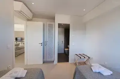 Stylish Residence in Crystal Waters, Nikiana