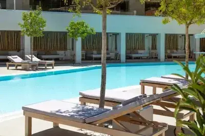 Stylish Residence in Crystal Waters, Nikiana