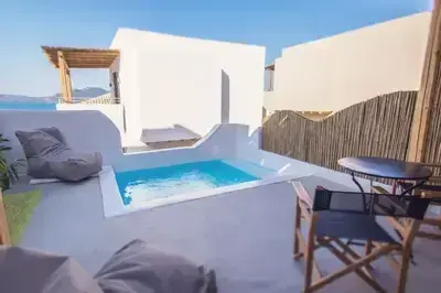 Stylish Residence in Crystal Waters, Nikiana
