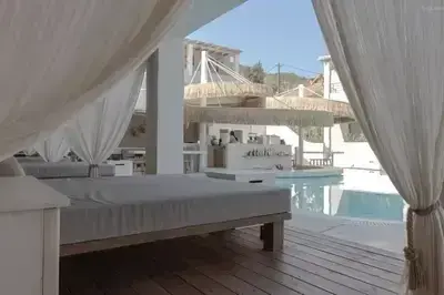 Stylish Residence in Crystal Waters, Nikiana