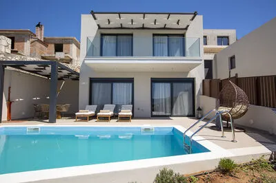 Ampolia Villas - Luxury Villa Dioni - Live beyond the ordinary!