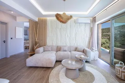 Villa Oliva – Seaside Charm with Village at Your Doorstep