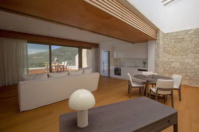 Elegant New Cave-Style Villa for a Serene Escape in Sivota (Σ)