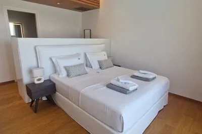 Elegant New Cave-Style Villa for a Serene Escape in Sivota (Σ)