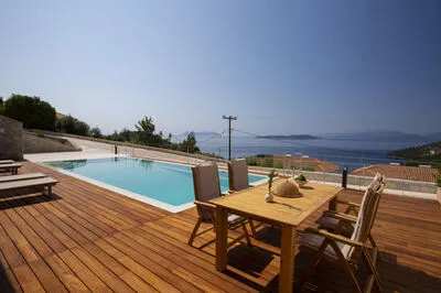 Modern Cave Villa Offering Exclusive Comfort in Sivota (Β)