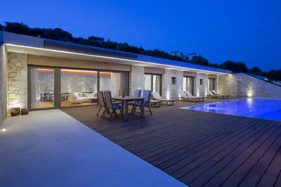 Modern Cave Villa Offering Exclusive Comfort in Sivota (Β)