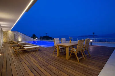 Modern Cave Villa Offering Exclusive Comfort in Sivota (Β)