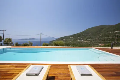 A Hidden Gem: Unique Cave Villa with High-End Amenities in Sivota (K)