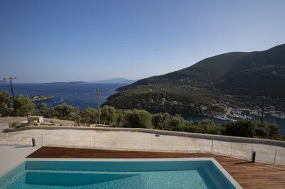 A Hidden Gem: Unique Cave Villa with High-End Amenities in Sivota (K)