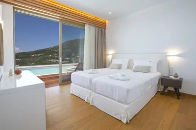 A Hidden Gem: Unique Cave Villa with High-End Amenities in Sivota (K)