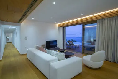A Hidden Gem: Unique Cave Villa with High-End Amenities in Sivota (K)